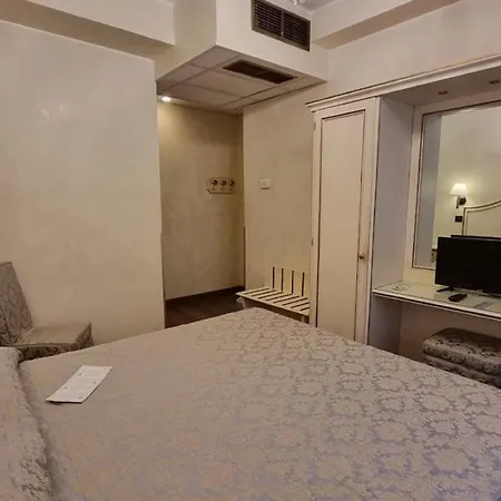 Hotell Carlton Capri