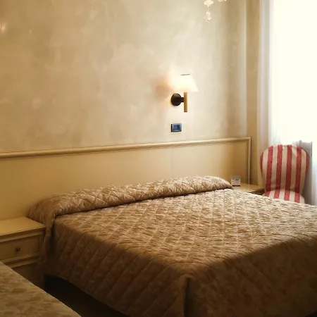 Carlton Capri 3* Venedig