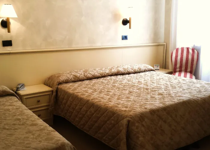 Hotel Carlton Capri 3*