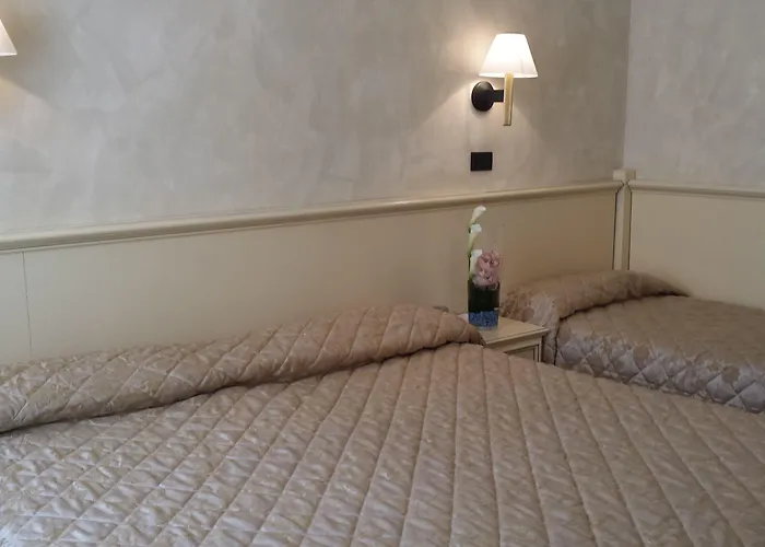 Hotel Carlton Capri 3*