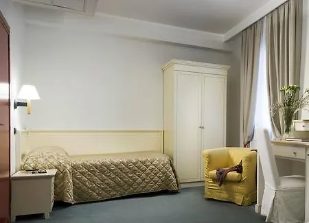 カールトンカプリ ホテル