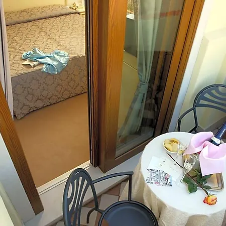 Carlton Capri Ξενοδοχείο
