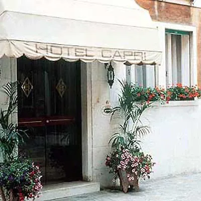 Carlton Capri Szálloda
