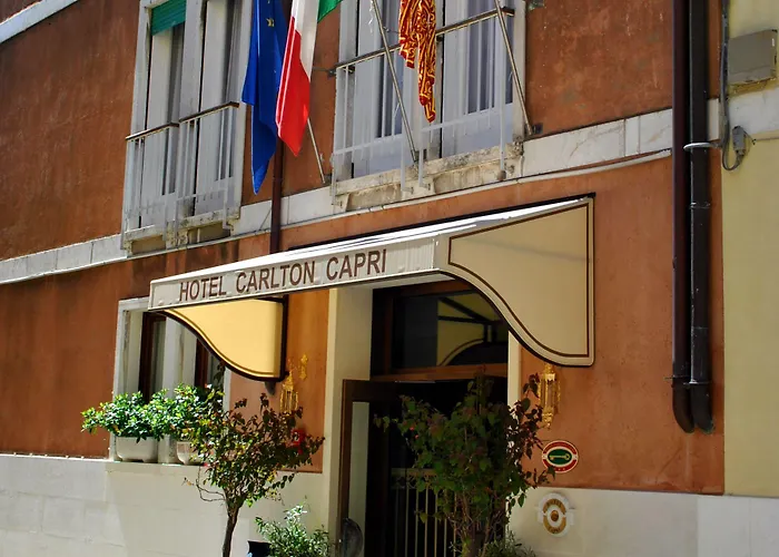 Carlton Capri 3*