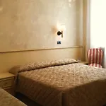 Carlton Capri 3* Венеция