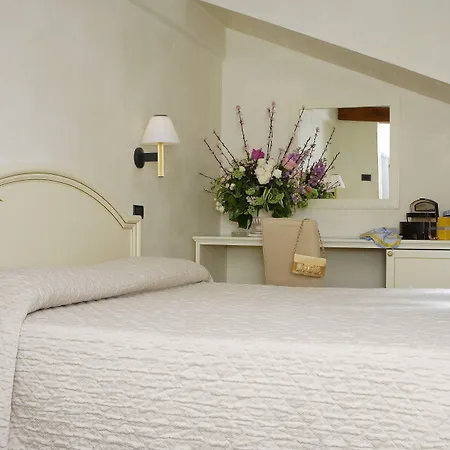 Carlton Capri 3* Venedig