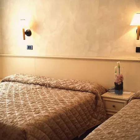 Отель Carlton Capri Венеция