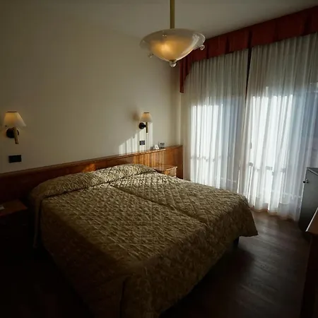 カールトンカプリ